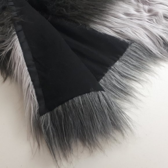 ABS Allen Schwartz Black Grey Ombre Fun Fur Vest - Picture 10 of 13
